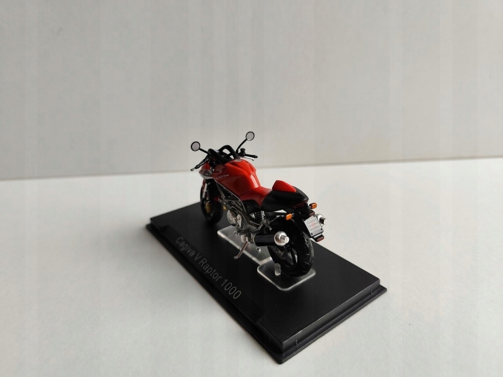 Model kolekcjonerski Cagiva V Raptor 1000 Motor Motocykl ixo/Altaya 1:24 Model kolekcjonerski Cagiva V Raptor 1000 Motor Motocykl ixo/Altaya 1:24