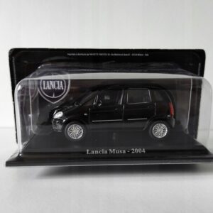 Model kolekcjonerski Lancia Musa - 2004 HACHETTE 1:43