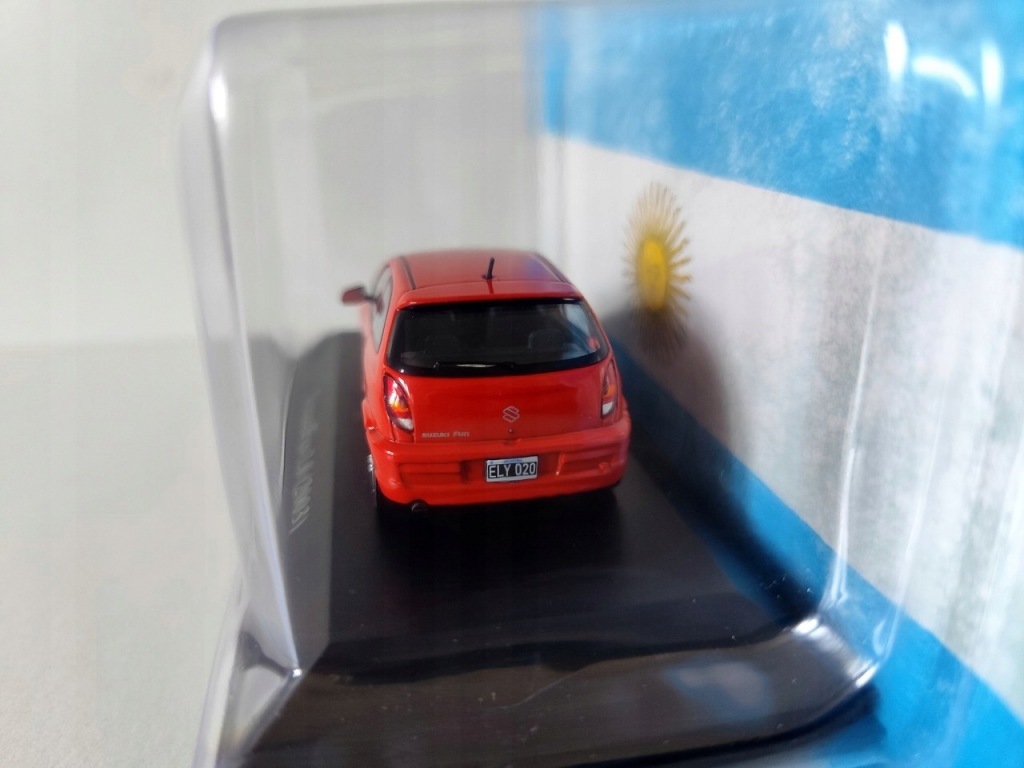 Model kolekcjonerski SUZUKI FUN 1.0 2003 SALVAT 1:43 Model kolekcjonerski SUZUKI FUN 1.0 2003 SALVAT 1:43