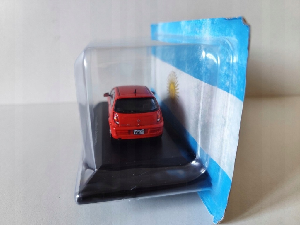Model kolekcjonerski SUZUKI FUN 1.0 2003 SALVAT 1:43 Model kolekcjonerski SUZUKI FUN 1.0 2003 SALVAT 1:43