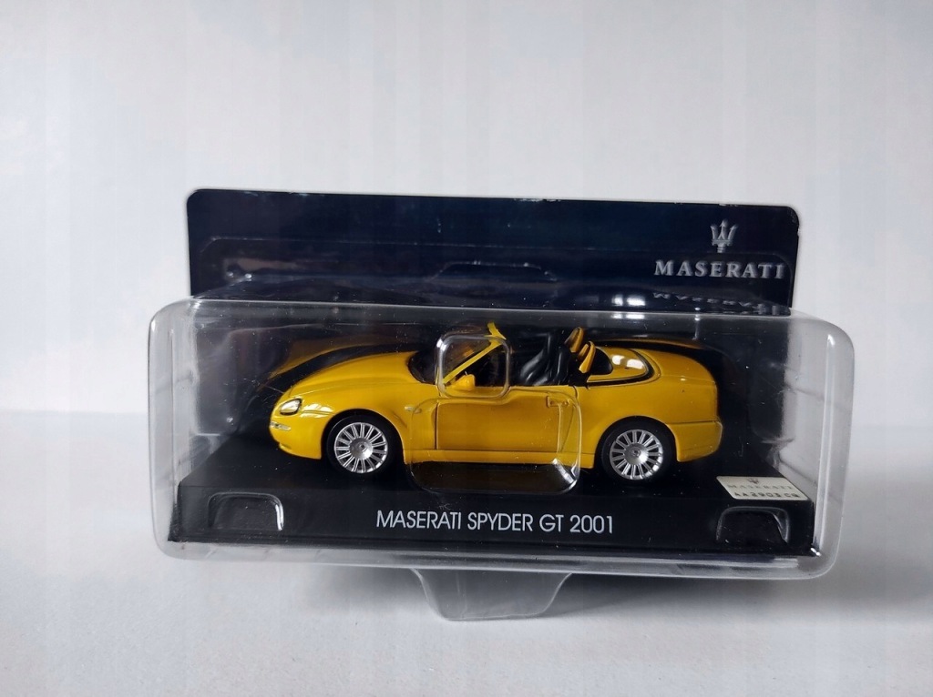 Model kolekcjonerski MASERATI SPYDER GT 2001 1:43 Model kolekcjonerski MASERATI SPYDER GT 2001 1:43