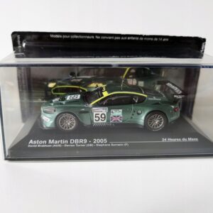 Model kolekcjonerski Aston Martin DBR9 - 2005 Le Mans D. Brabham D. Turner S. Sarrazin 1:43