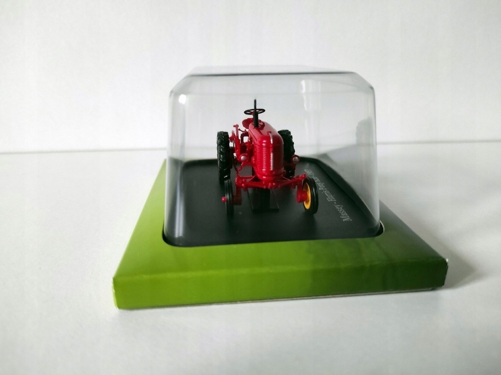 Model kolekcjonerski Massey Harris Pony 820 - 1957 Ciągnik Traktor Hachette 1:43 Model kolekcjonerski Massey Harris Pony 820 - 1957 Ciągnik Traktor Hachette 1:43