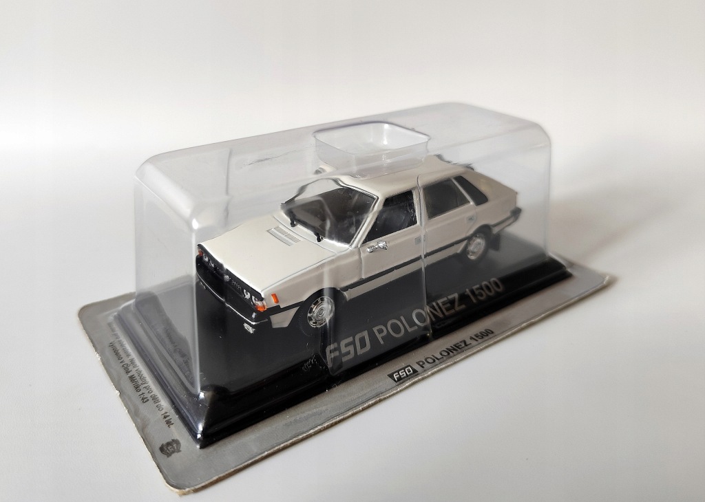 Model kolekcjonerski FSO Polonez 1500 Legendarne samochody DEAGOSTINI kultowe auta PRL 1:43 Model kolekcjonerski FSO Polonez 1500 Legendarne samochody DEAGOSTINI kultowe auta PRL 1:43