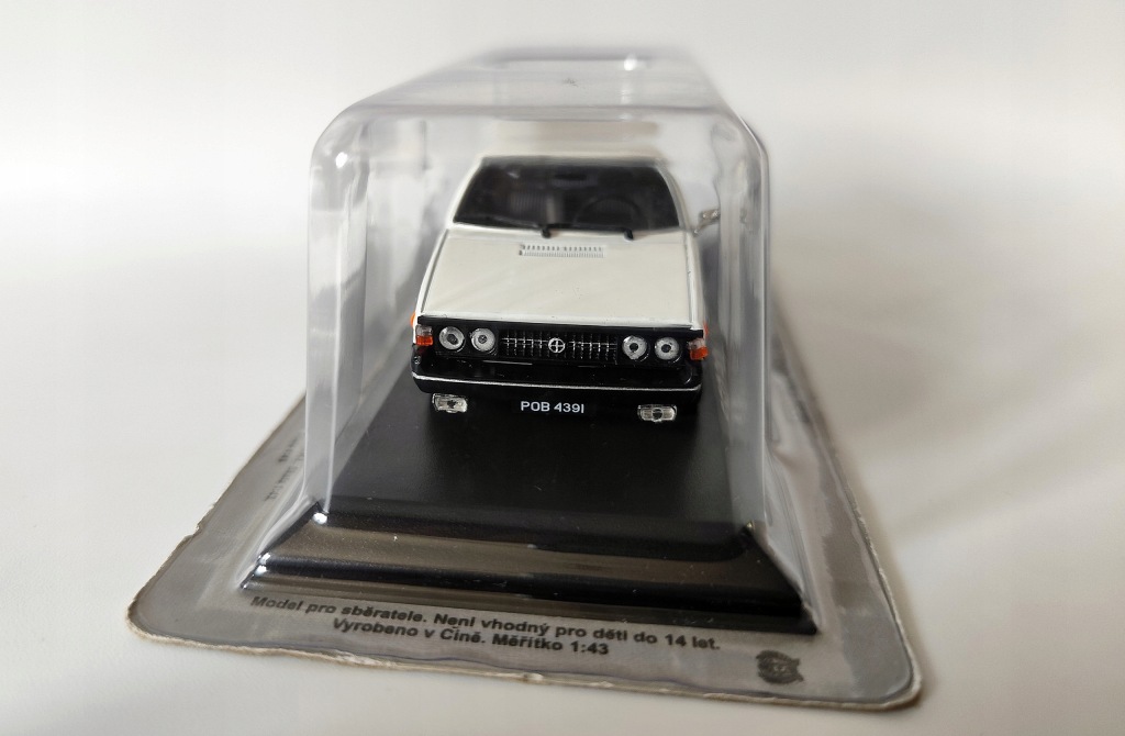 Model kolekcjonerski FSO Polonez 1500 Legendarne samochody DEAGOSTINI kultowe auta PRL 1:43 Model kolekcjonerski FSO Polonez 1500 Legendarne samochody DEAGOSTINI kultowe auta PRL 1:43