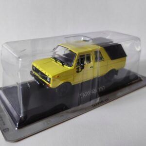Model kolekcjonerski Tarpan 237 Legendarne samochody DEAGOSTINI kultowe auta PRL 1:43