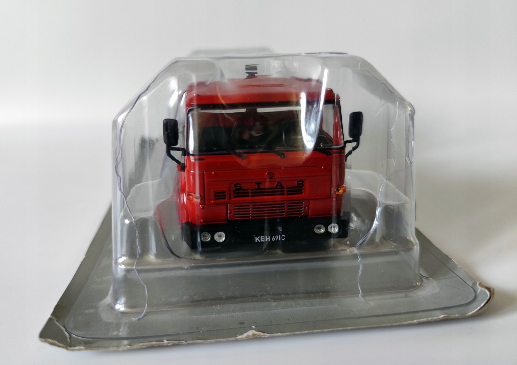 Model kolekcjonerski STAR 200 Kultowe Ciężarówki PRL-u DeAgostini Gazetka Hu 1:43 Model kolekcjonerski STAR 200 Kultowe Ciężarówki PRL-u DeAgostini Gazetka Hu 1:43