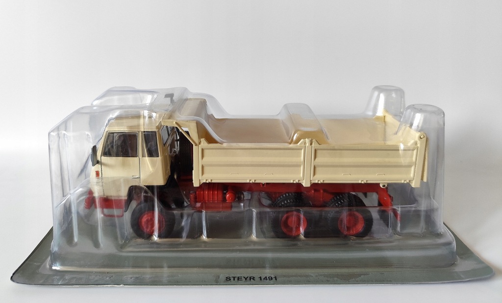 Model kolekcjonerski STEYR 1491 Kultowe Ciężarówki PRL-u DeAgostini + Gazetka CZ 1:43 Model kolekcjonerski STEYR 1491 Kultowe Ciężarówki PRL-u DeAgostini + Gazetka CZ 1:43