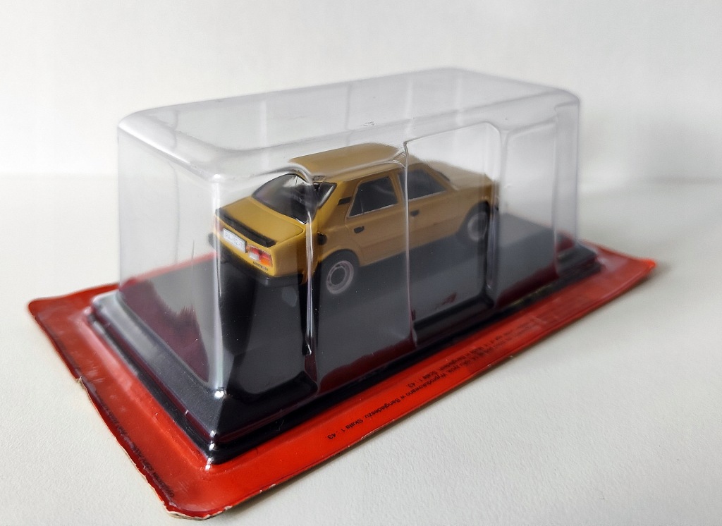 Model kolekcjonerski Skoda 105 L 1984 Kaleidoskop DeAgostini 1:43 Model kolekcjonerski Skoda 105 L 1984 Kaleidoskop DeAgostini 1:43
